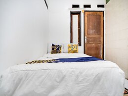 SPOT ON 91775 Pondok 14 Syariah