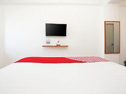 OYO 91964 Menara Rungkut Surabaya