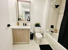 Waterfront York Blvd