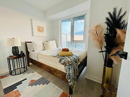 Waterfront York Blvd