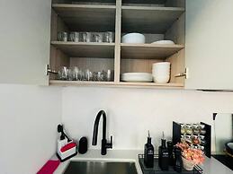 Waterfront York Blvd