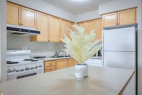 Waterfront York Blvd