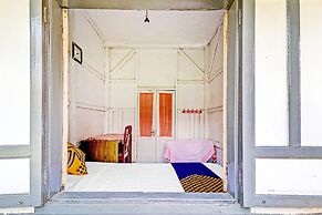 OYO Homes 90850 Cibeunying Eco Tourism Homestay Cibodas Maribaya 2