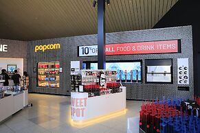 Luxury Penthouse Above the Shopping Town