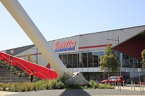 Luxury Penthouse Above the Shopping Town