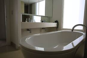 Luxury Penthouse Above the Shopping Town