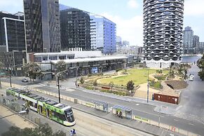 Luxury Penthouse Above the Shopping Town