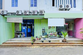 SPOT ON 91879 Emes Jaya HomestayNearSamsung Electronic Indonesia PT