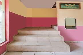 SPOT ON 91879 Emes Jaya HomestayNearSamsung Electronic Indonesia PT