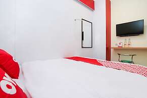 Super OYO Flagship 3688 Pot Art