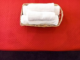 Kolossoi Guest House