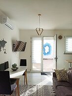 Kolossoi Guest House