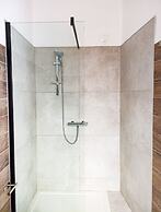 Kolossoi Guest House