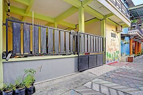 OYO Life 91884 Kost Kusuma Dewi Syariah