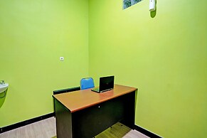 OYO Life 91884 Kost Kusuma Dewi Syariah