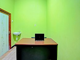 OYO Life 91884 Kost Kusuma Dewi Syariah