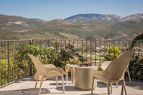 360° Luxury Residences