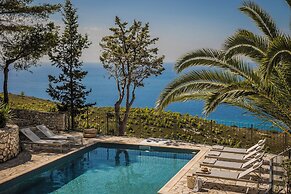 360° Luxury Residences