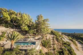 360° Luxury Residences