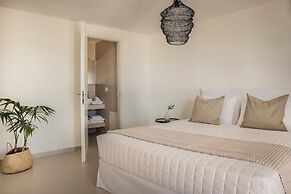 360° Luxury Residences