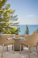 360° Luxury Residences