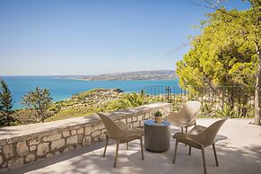 360° Luxury Residences