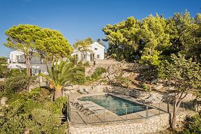 360° Luxury Residences