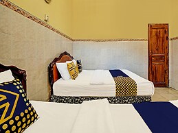 OYO Life 91677 Hotel Citra Dewi 3