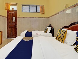 OYO Life 91677 Hotel Citra Dewi 3