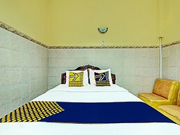 OYO Life 91677 Hotel Citra Dewi 3