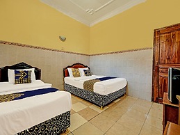 OYO Life 91677 Hotel Citra Dewi 3