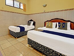 OYO Life 91677 Hotel Citra Dewi 3