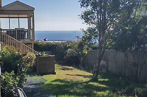 Logooner ocean house walking to beach