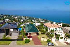 Logooner ocean house walking to beach