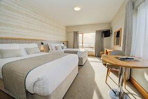 Beach Hotel