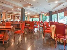 Collection O 91071 Hotel Desa Wisata Tmii