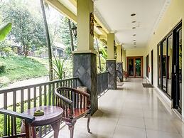 Collection O 91071 Hotel Desa Wisata Tmii