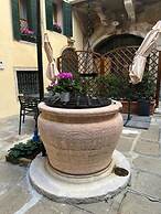 Corte del Doge di Rialto