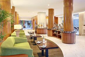 Townhouse Oak Signature Hotel