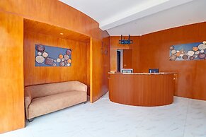 Townhouse Oak Signature Hotel