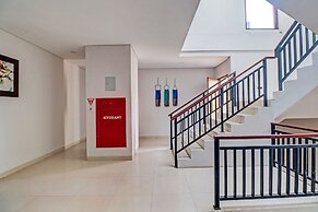 Townhouse Oak Signature Hotel