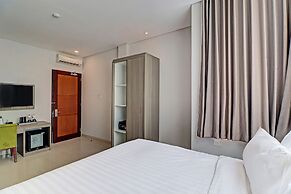 Townhouse Oak Signature Hotel