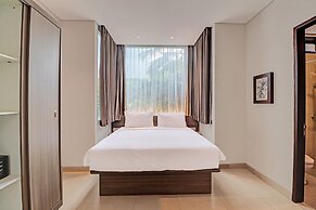 Townhouse Oak Signature Hotel