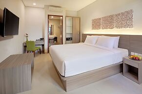 Townhouse Oak Signature Hotel