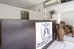 OYO 91035 De Ritz Residence