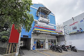 OYO 91035 De Ritz Residence