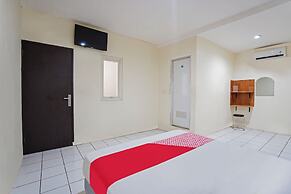 OYO 91035 De Ritz Residence