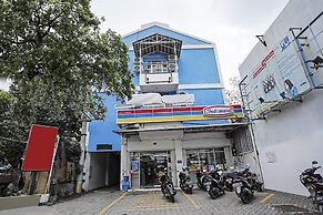 OYO 91035 De Ritz Residence