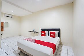 OYO 91035 De Ritz Residence