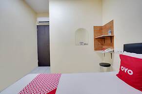 OYO 91035 De Ritz Residence